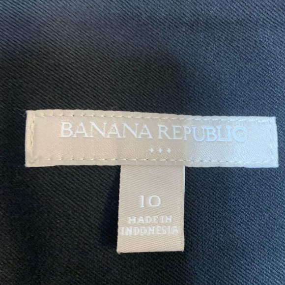 Banana Republic basic gray skirt , like new - Picture 11 of 13